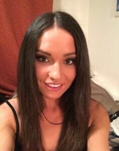 Taş Üzere Sıkı sıkıya Hatun Gebze Escort Derya